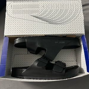 Birkenstock Arizona Essentials Slide Sandal